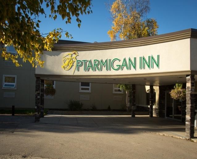 Ptarmigan Inn Hay River Exterior photo